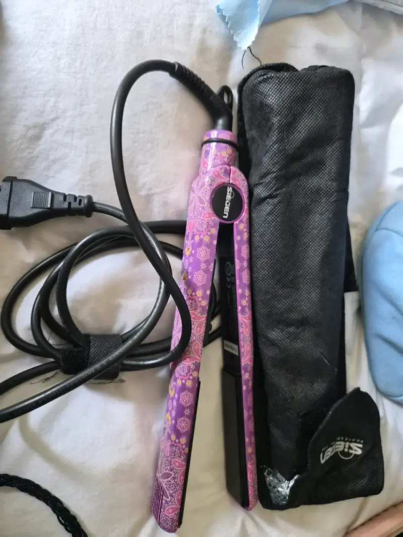 Plancha de pelo rosa floral Sagen