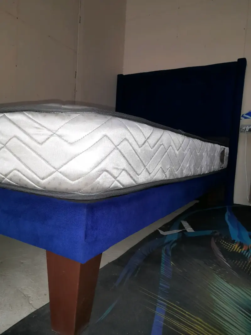 Cama Europea 1.5 Plazas Celta Aura + Respaldo - 2