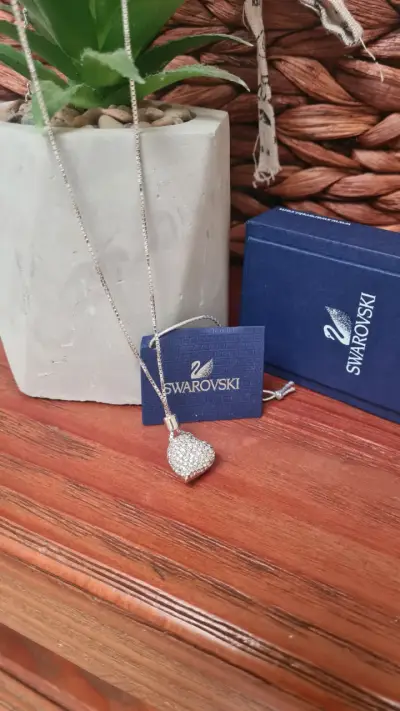 Collar Swarovski corazón brillante - miniatura 1