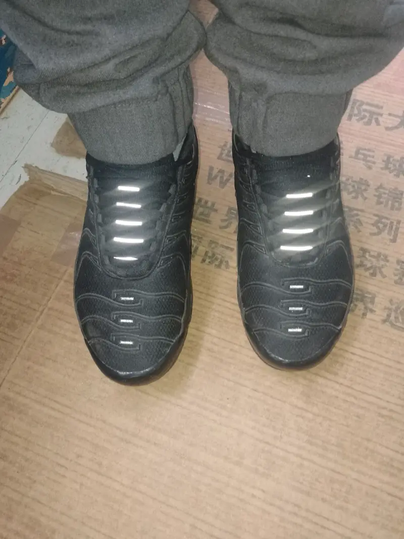 Zapatillas deportivas negras - 2