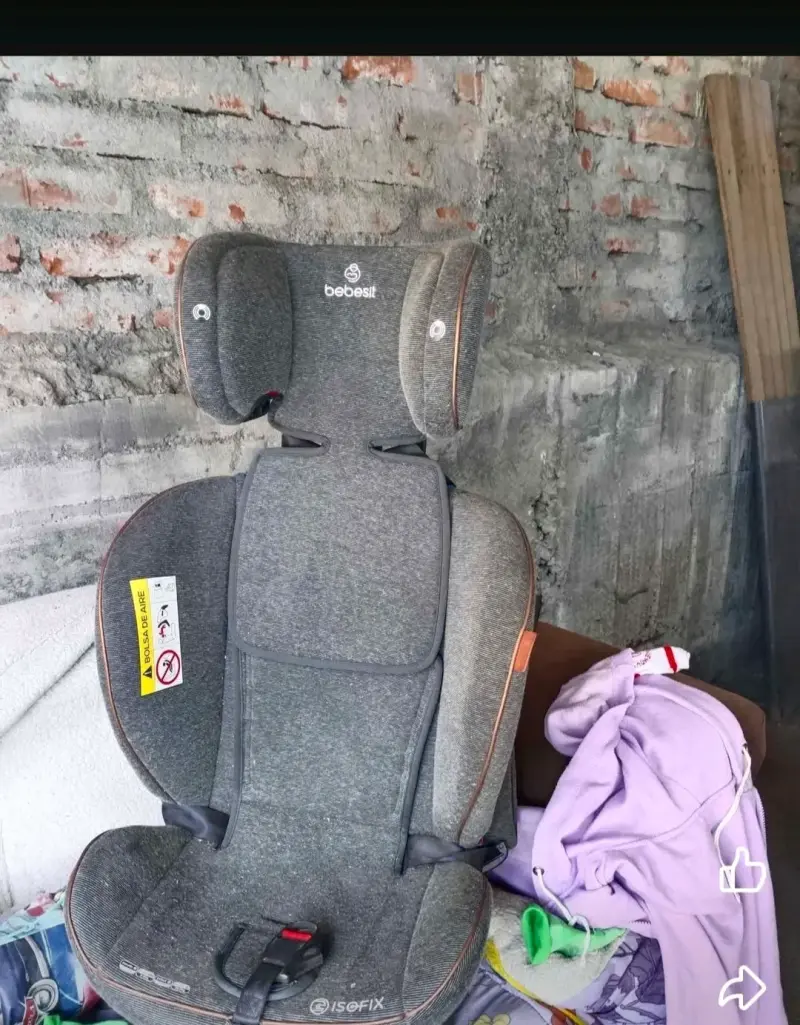 Silla de auto bebesit gris - 1