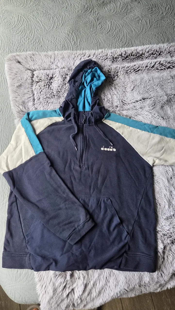 Polerón Diadora azul con capucha - 1
