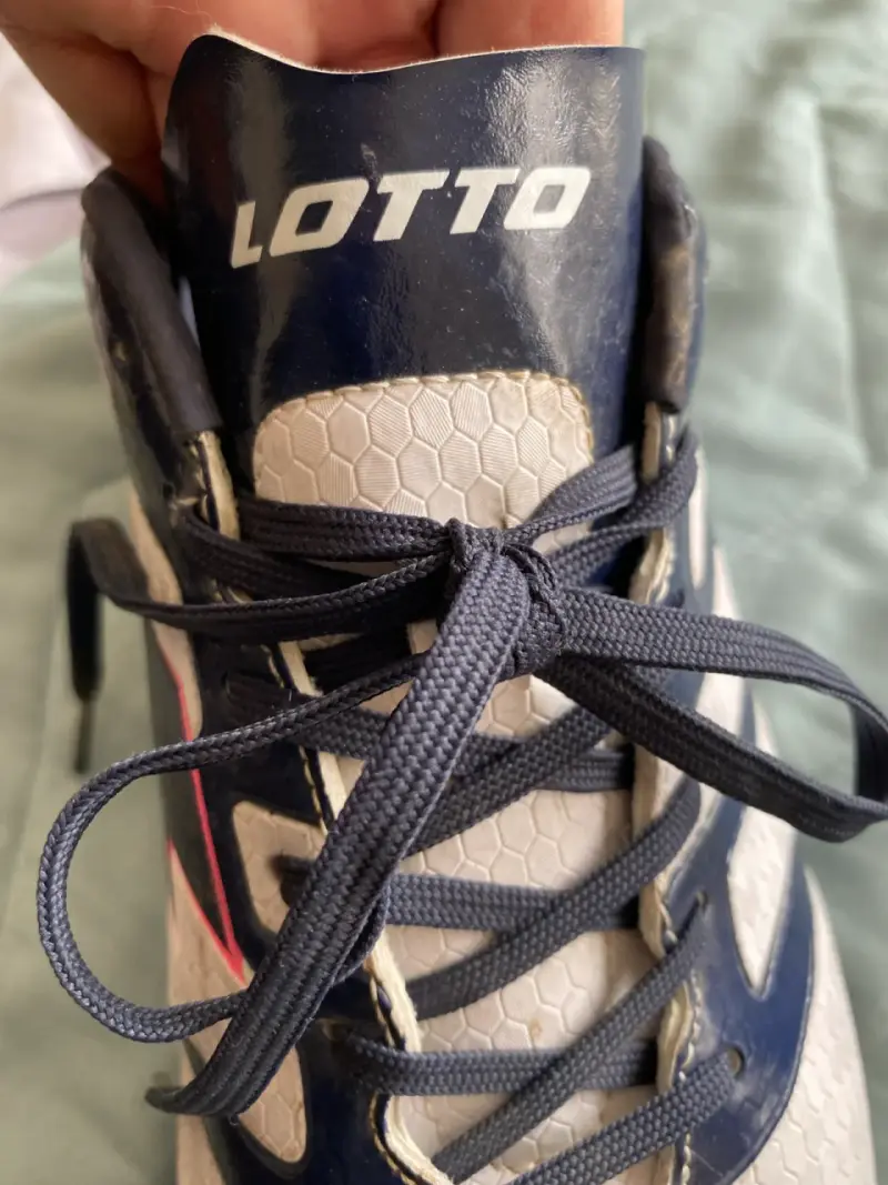 Botines deportivos blanco y azul - 3