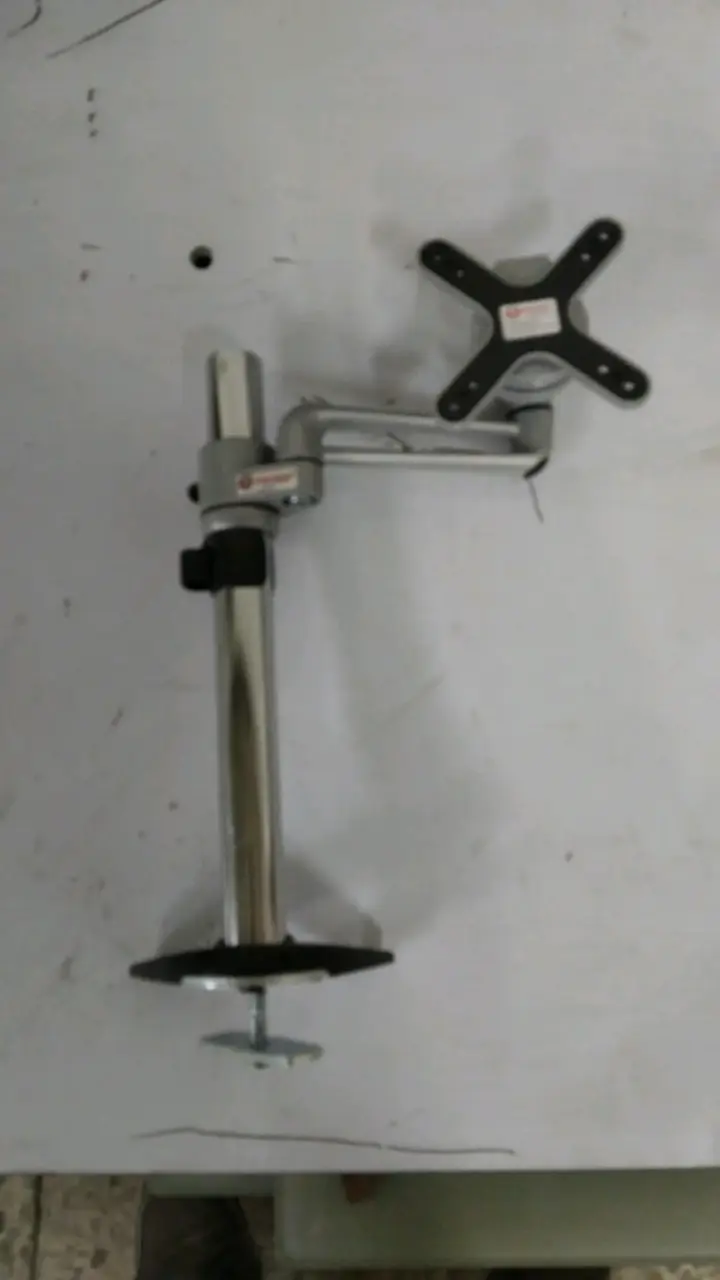 Soporte de monitor ajustable - 1