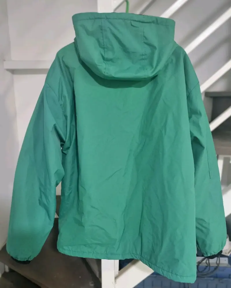 Chaqueta Wisteria Verde con Capucha - 2