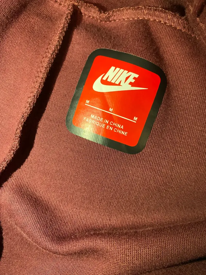 Nike tech Burdeo - 2
