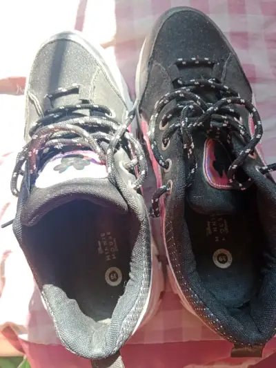 Zapatillas chunky negras y rosadas - miniatura 2