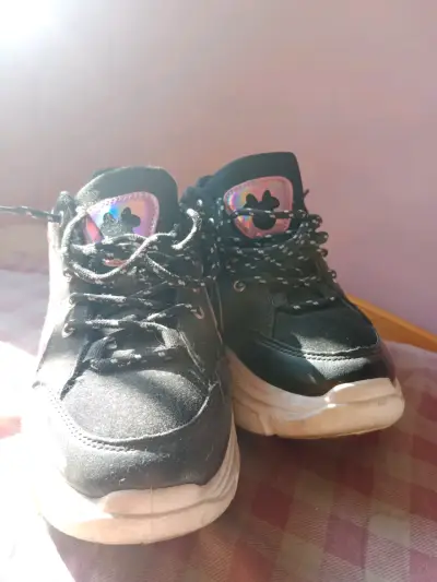 Zapatillas chunky negras y rosadas - miniatura 3