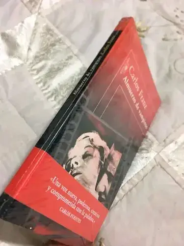 Libro 'Almuerzo de vampiros' de Carlos Franz - miniatura 3