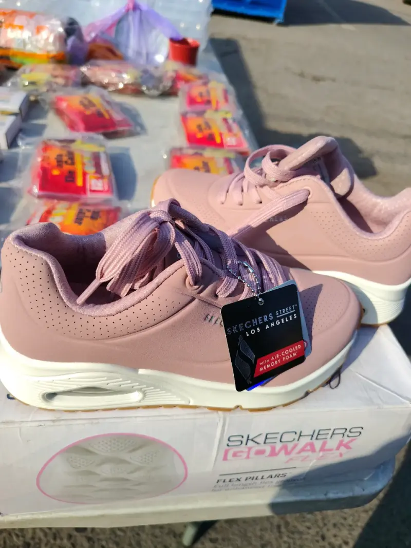 Zapatillas Skechers rosas - 1