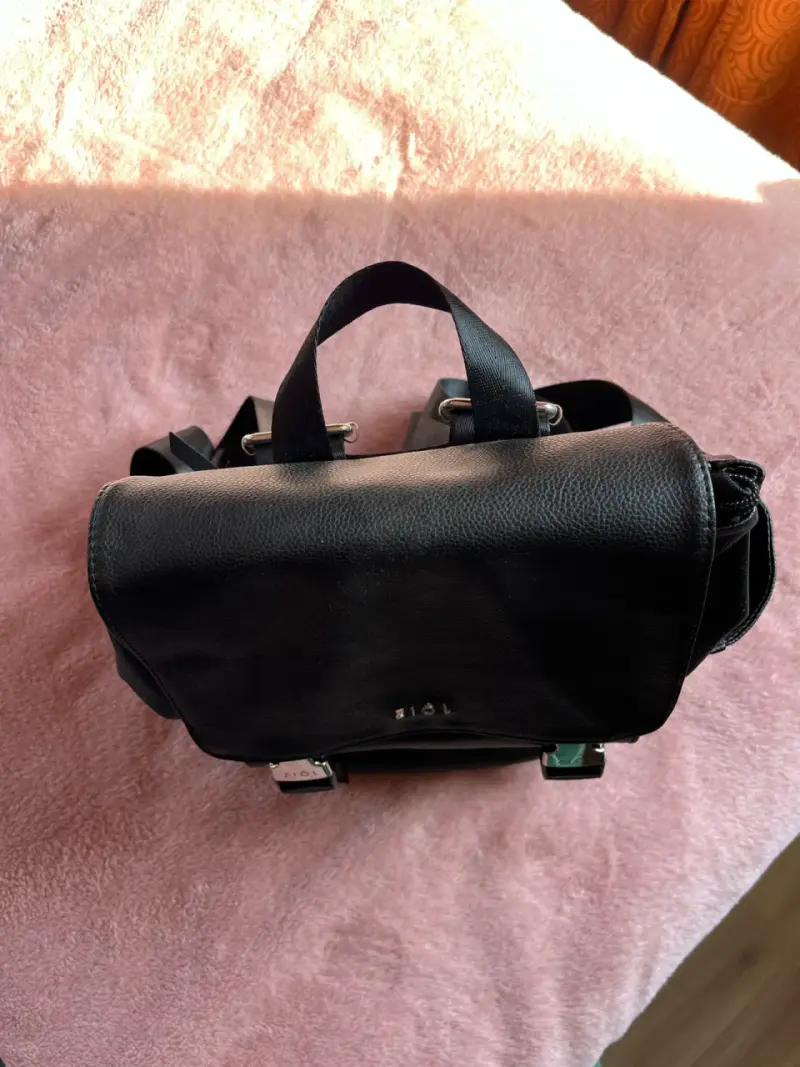 Mochila negra Ziol - 2