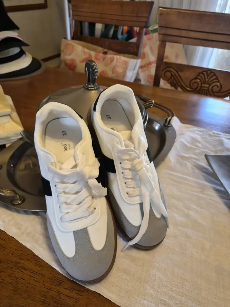 Zapatillas blancas con gris 37 - 1