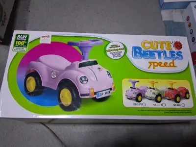 Auto de juguete Cute Beetles rosa - miniatura 1