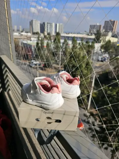 Zapatillas blancas talla 20 - miniatura 2