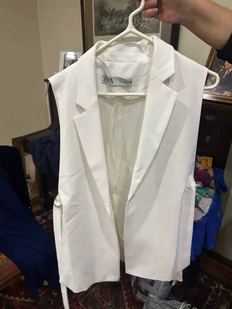 Blazer sin mangas blanco Zara - 1