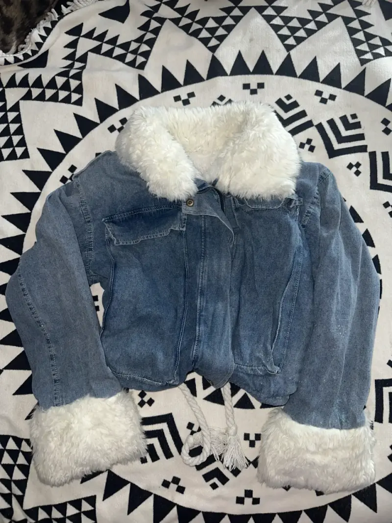 Chaqueta de mezclilla con peluche