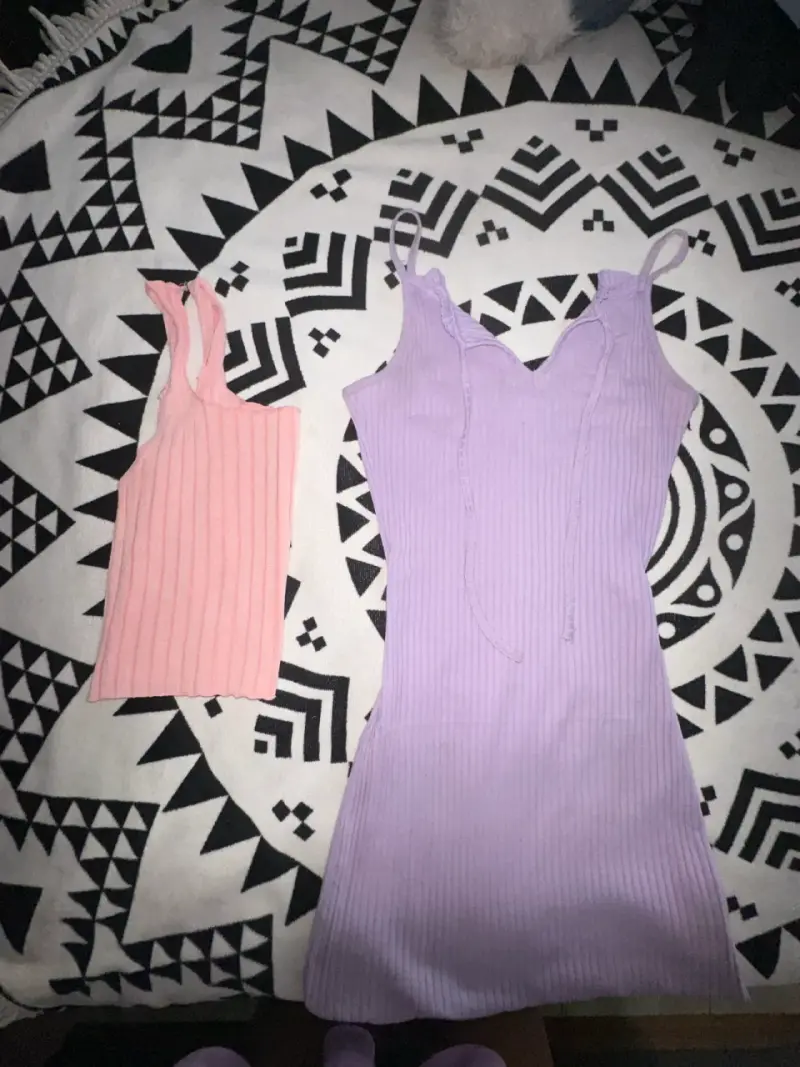 Blusa rosado y vestido lo la