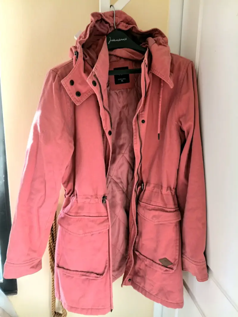 Parka rosa con capucha - 1