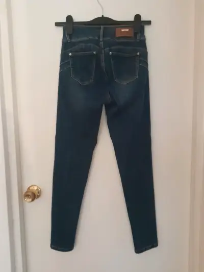 Jeans ajustados azul oscuro - miniatura 5