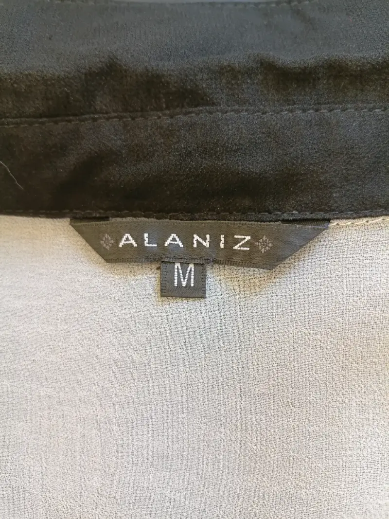 Blusa blanca semitransparente - 2