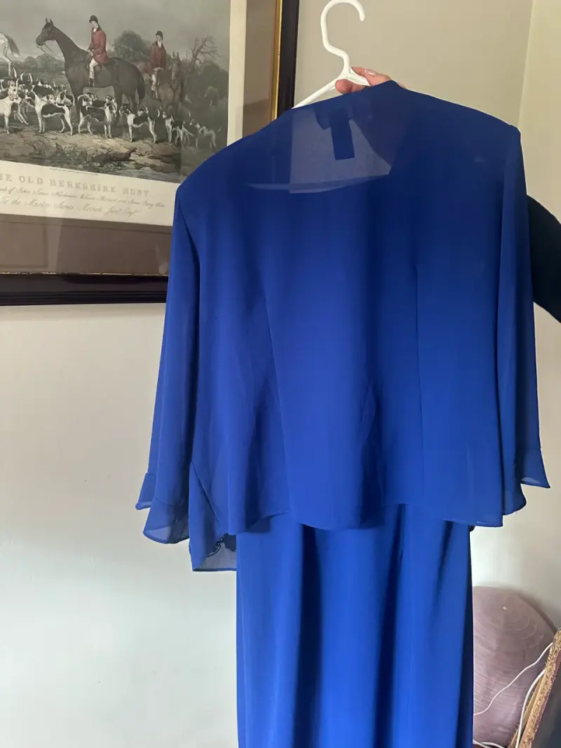 Vestido azul con chaqueta bordada - 2