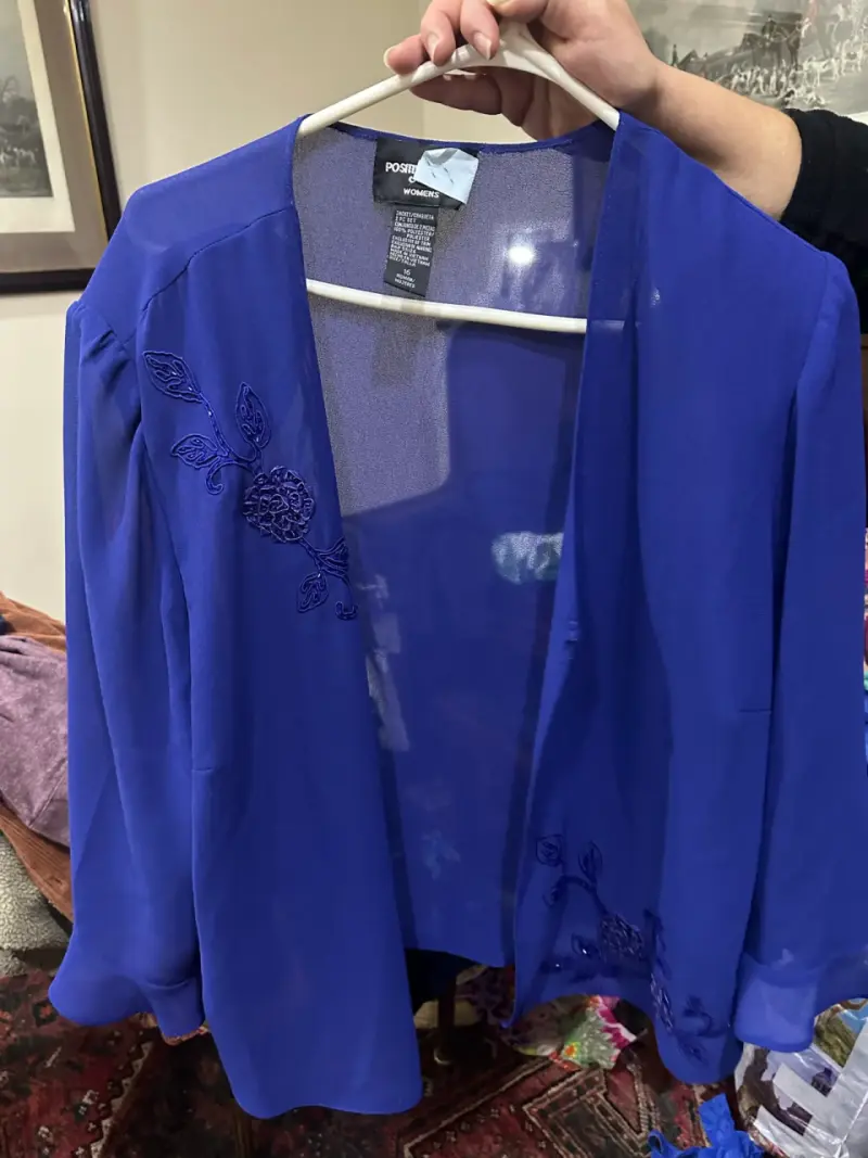 Vestido azul con chaqueta bordada - 5
