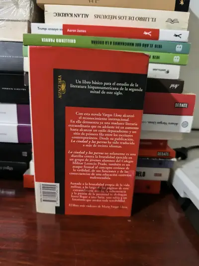 La ciudad y los perros - Mario Vargas Llosa - miniatura 4