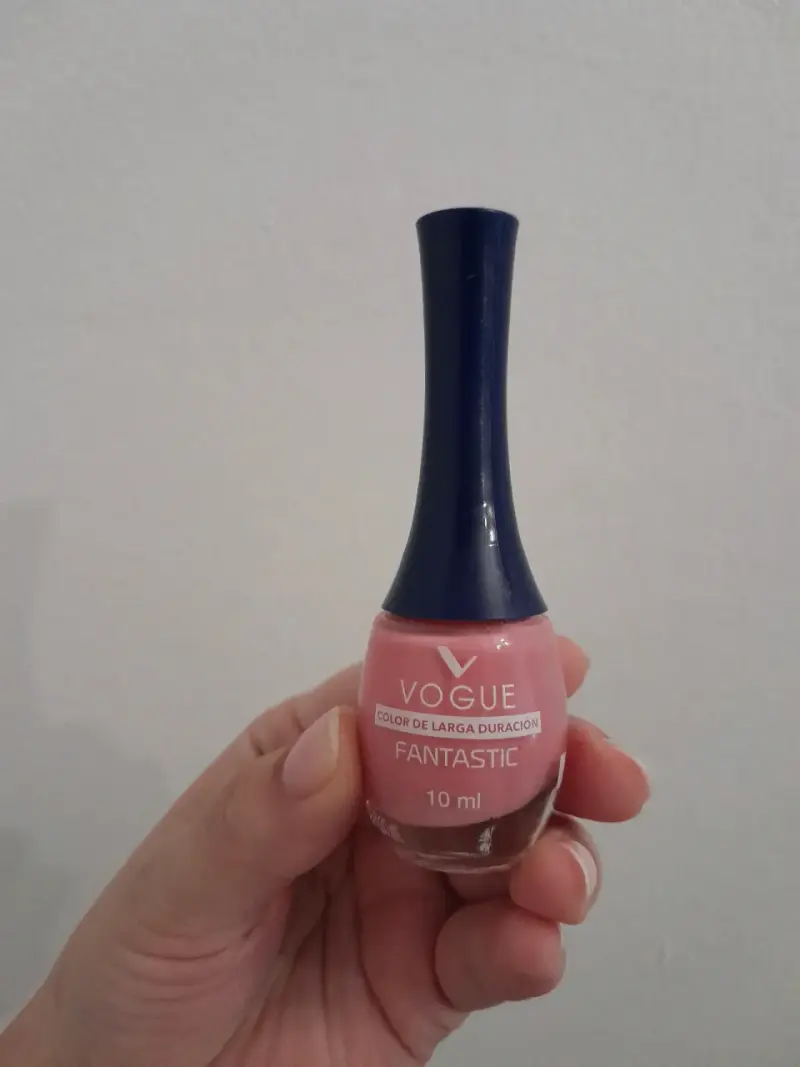 Esmalte Vogue Fantastic rosa - 1