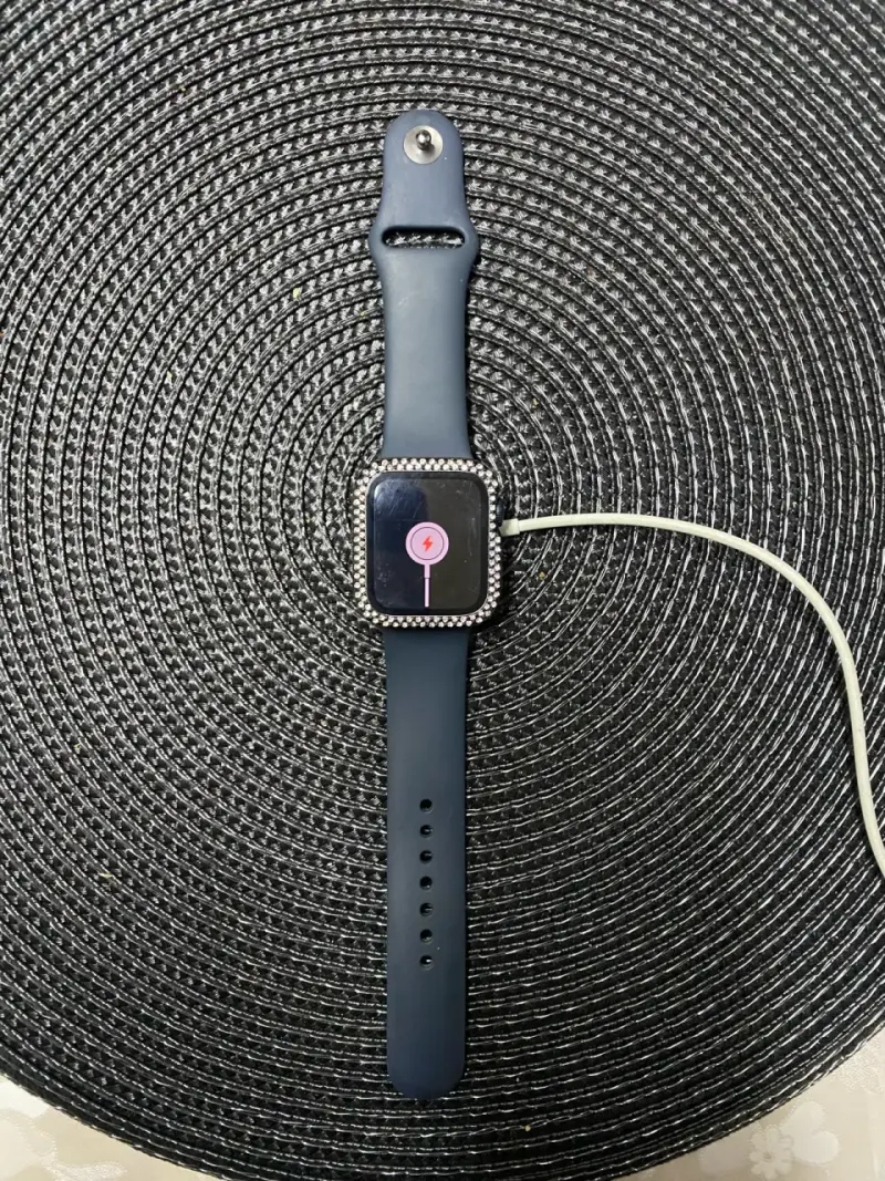 Smartwatch negro con pantalla - 2