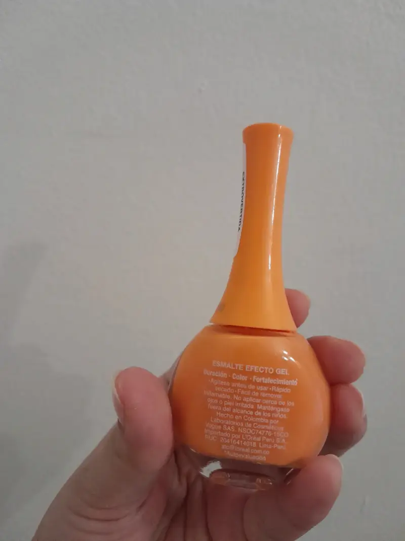 Esmalte efecto gel naranja Vogue - 2