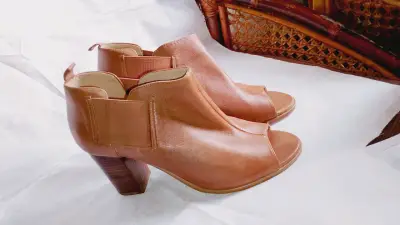 Tacones bicolor elegantes - miniatura 3