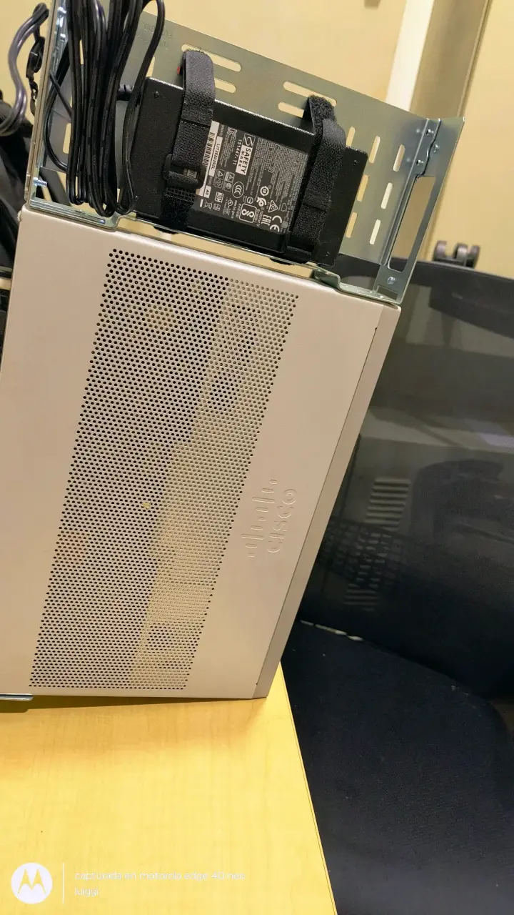 Router cisco 1100 - 4
