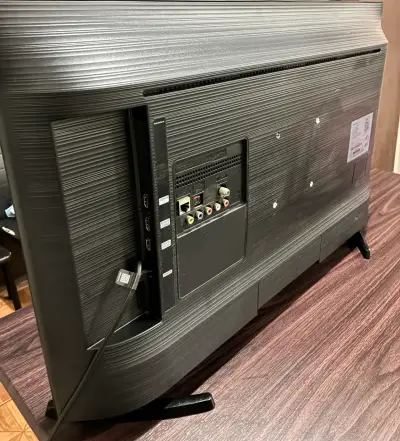 Televisor Samsung Smart TV 32 pulgadas - miniatura 3