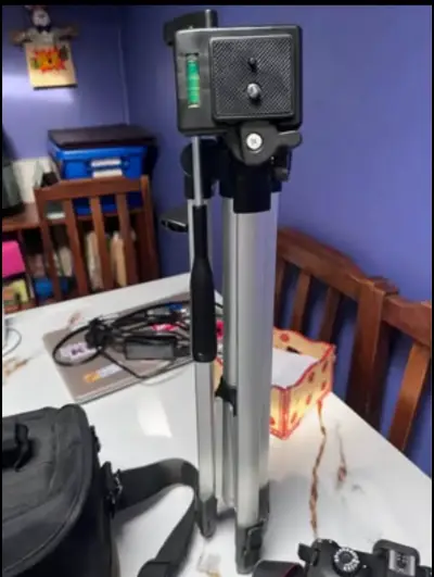 Cámara Canon con accesorios - miniatura 4