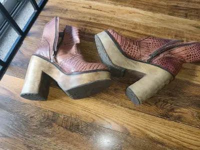 Botines de cuero con plataforma de madera - miniatura 4