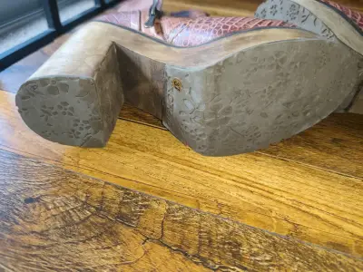 Botines de cuero con plataforma de madera - miniatura 5
