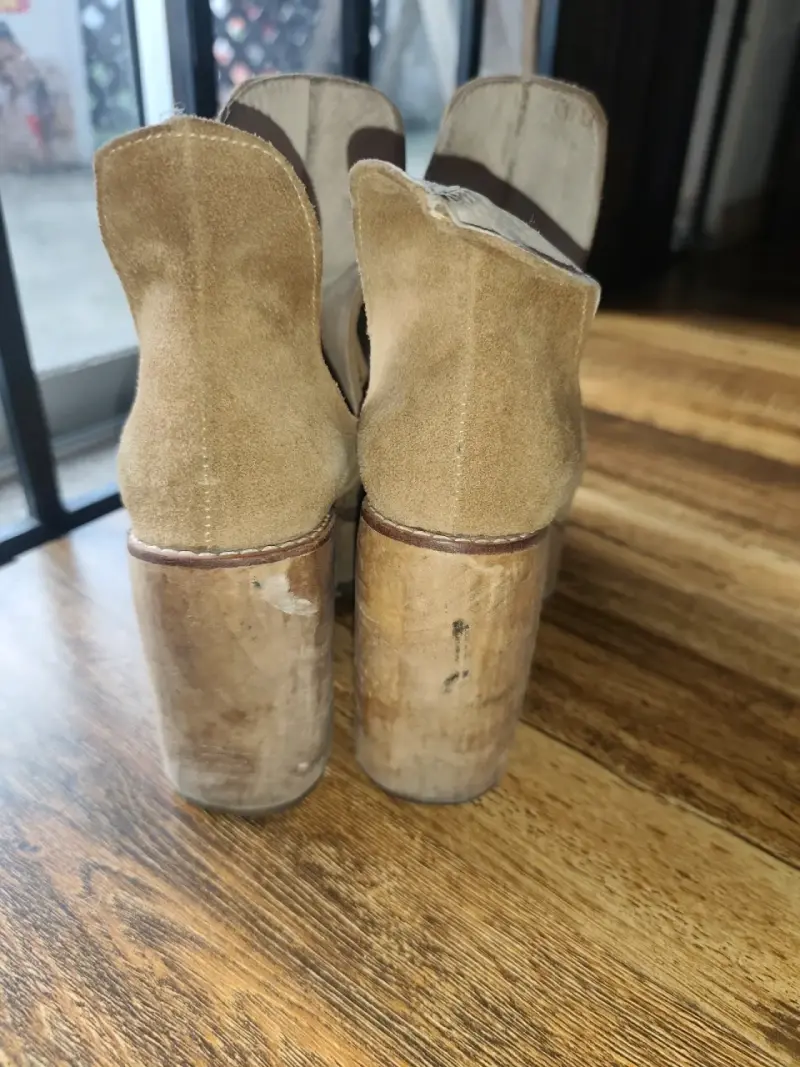 Botines de gamuza con flecos - 4