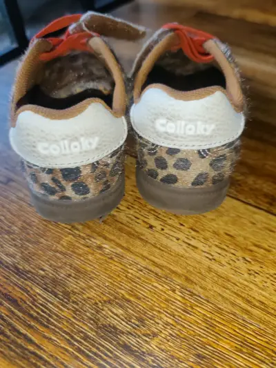 Zapatillas con diseño animal print - miniatura 2