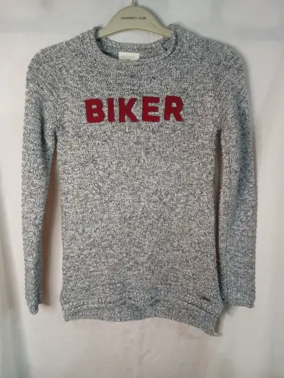 Chaqueta acolchada gris con capucha - miniatura 3