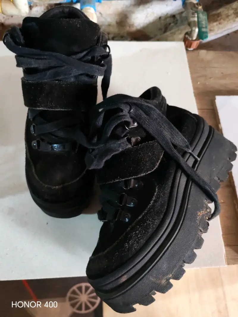 Botines negros para montaña - 2