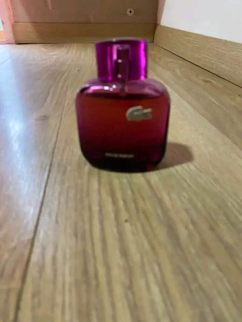 Perfume Lacoste rosa intenso