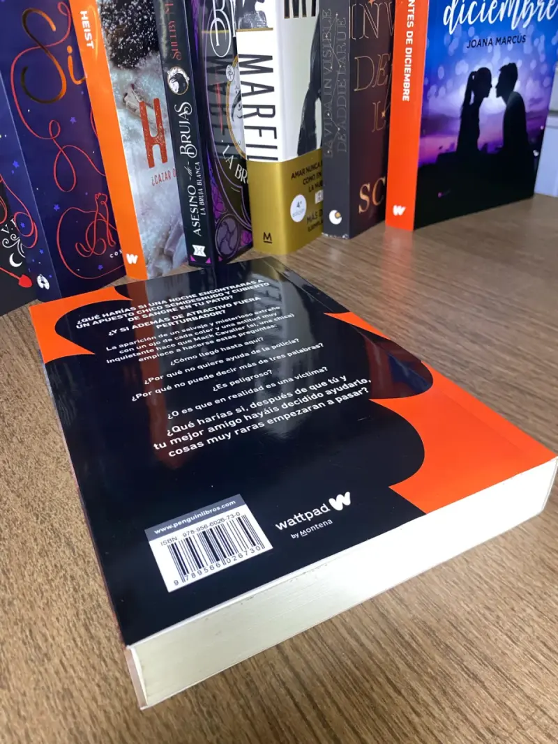 Libro 'Strange' de Alex Mirez - 2