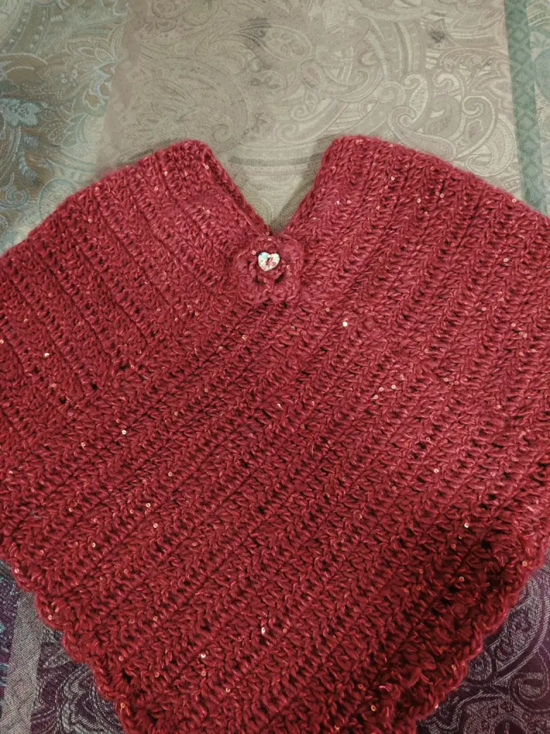 Poncho tejido a crochet azul - 3