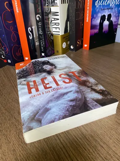 Libro Heist de Ariana Godoy - miniatura 1