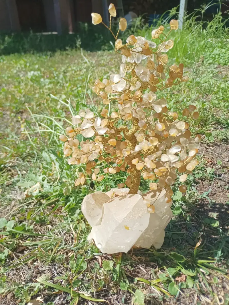 Árbol decorativo de piedras naturales - 1