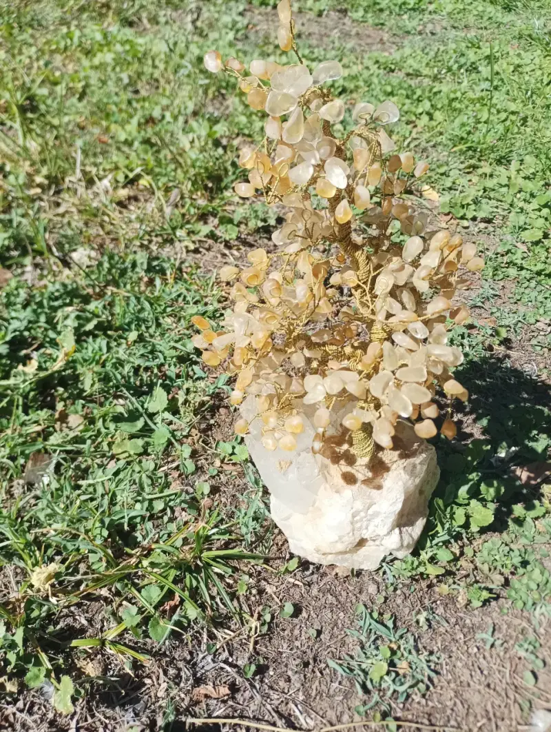 Árbol decorativo de piedras naturales - 2