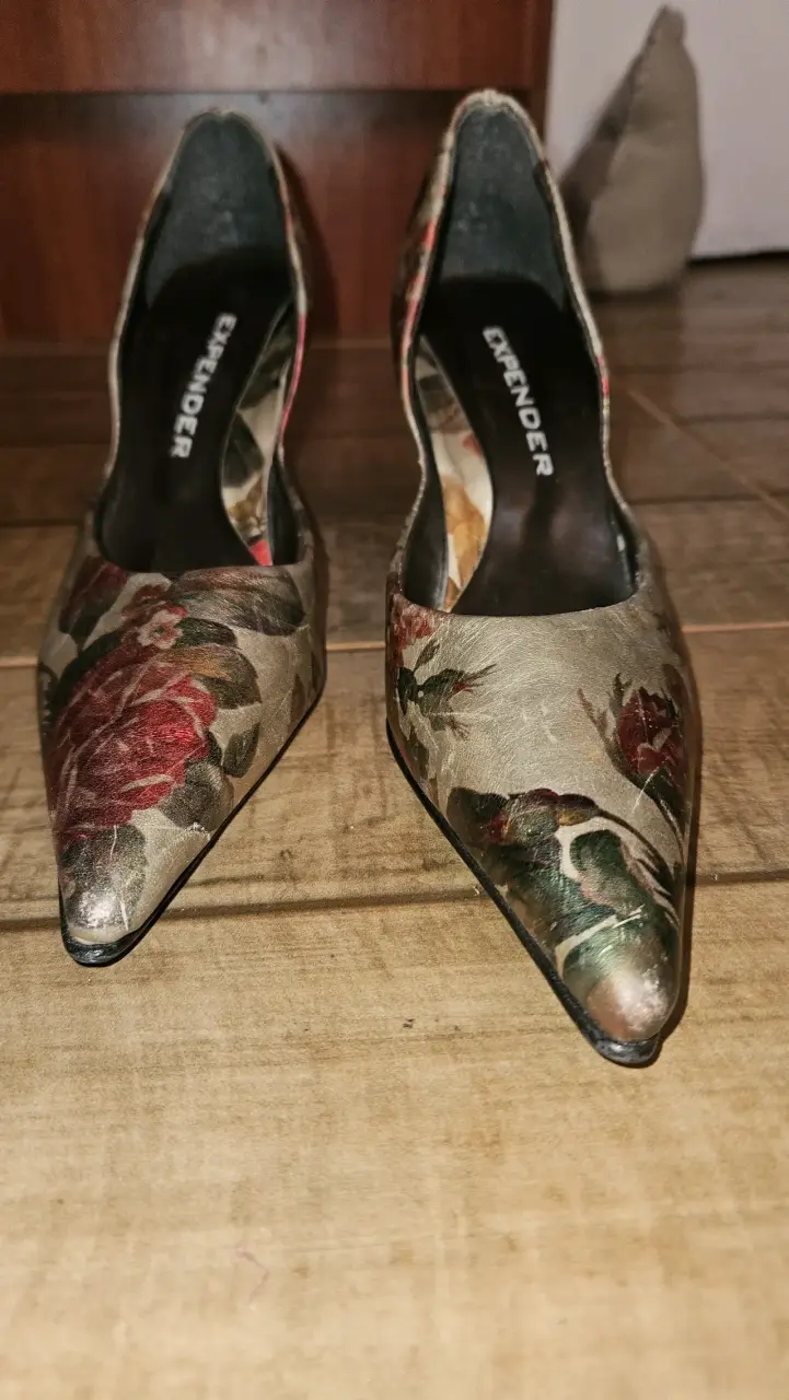 Zapatos de tacón estampados - 1