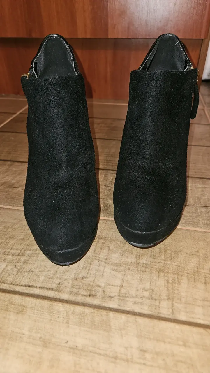 Botines negros de gamuza - 1