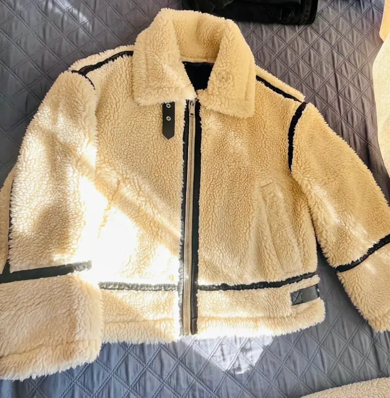 Chaqueta teddy y tops - 1