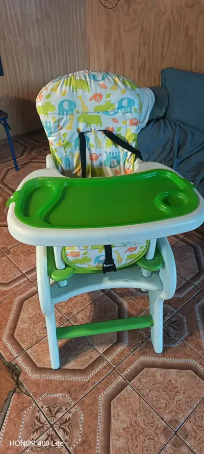 Silla alta para bebé - miniatura 1